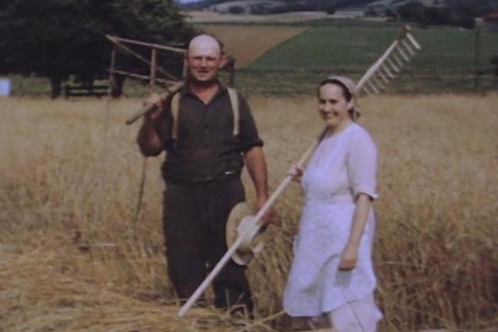 This 1940s video shows a Pennsylvania Dutch family working without modern machinery.