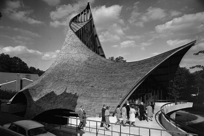 Pedro E. Guerrero documented The United Church of Rowayton, designed by Joseph Salerno.