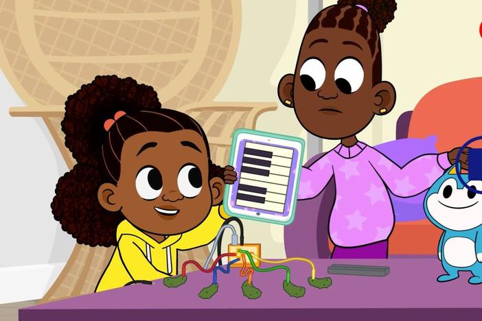 Lyla makes a piano using her tablet and pickles!