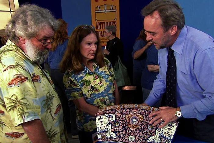 In a bonus appraisal video from Billings Nick Dawes evaluates an Emile Galle Jardiniere.