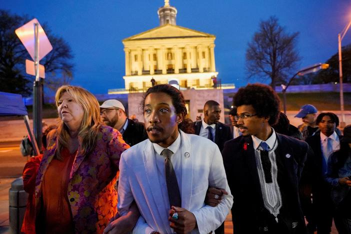 Tennessee lawmakers expelled from state House in latest example of political division