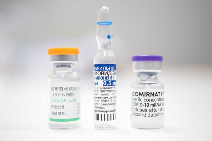 How did Serbia become one of the top EU vaccinators?