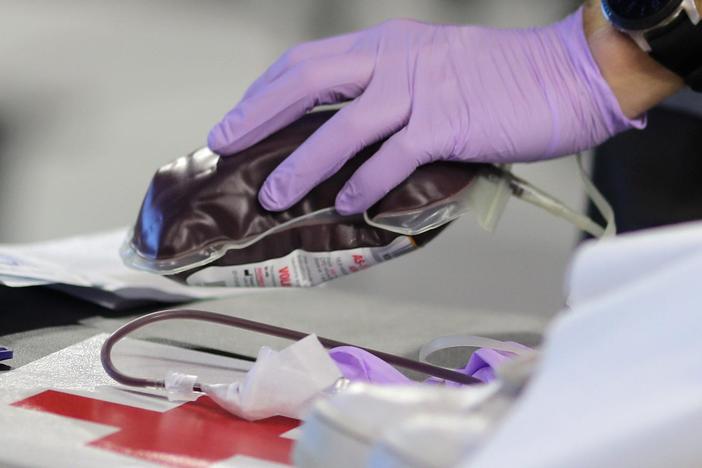 How extreme heat is contributing to a nationwide blood shortage