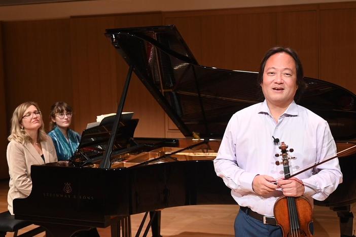 Scott Yoo performs an excerpt from Mozart's Violin Sonata, K. 305.