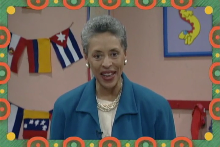 Host Lyn May and the Salsa cast introduce the story for today's lesson.