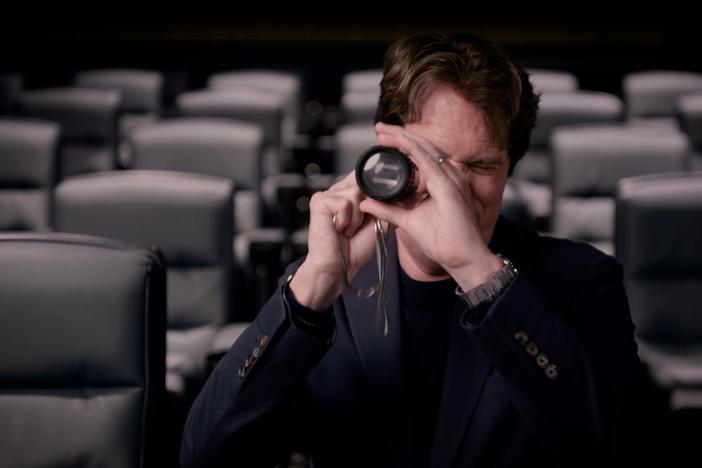Rob Marshall recounts the touching moment when Blake Edwards gifted him his viewfinder.