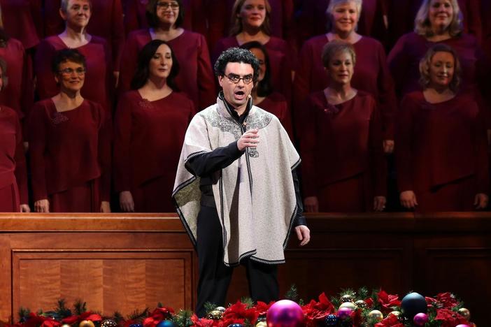 Celebrate Christmas with the Mormon Tabernacle Choir and guest artist Rolando Villazón.