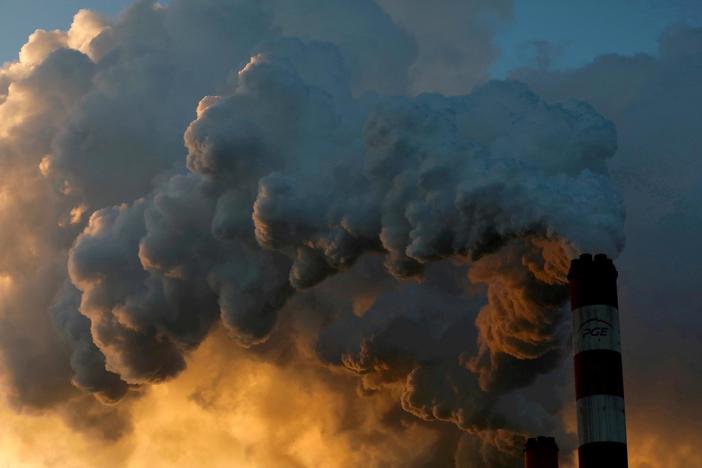 UN climate report warns governments are falling short on lowering planet's temperature