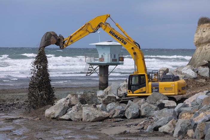 News Wrap: California residents reeling as another winter storm approaches