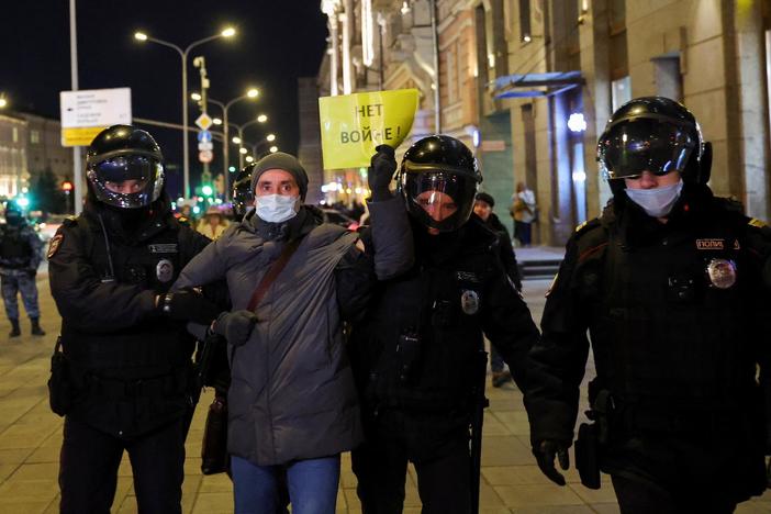 Spilling into streets and city squares, Russian citizens protest the war in Ukraine