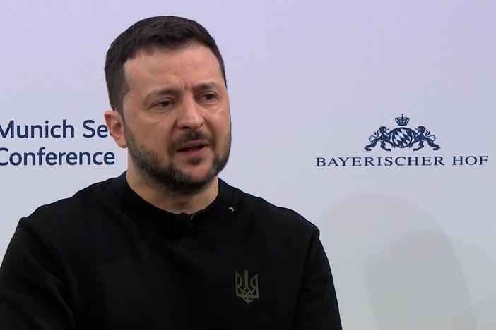 Ukrainian President Volodymyr Zelensky joins the show.