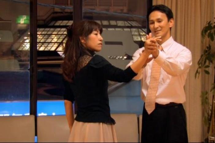 Hiroko describes what she likes about her ballroom dance teacher.