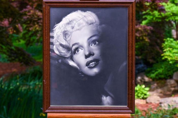 Appraisal: Marilyn Monroe-signed Photo, ca. 1953