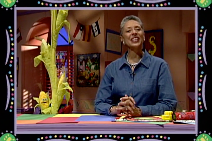 Host Lyn May and the Salsa cast introduce the story for today's lesson.