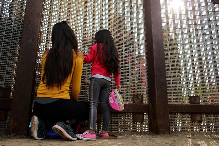 Hundreds of migrant children remain separated from families despite push to reunite them