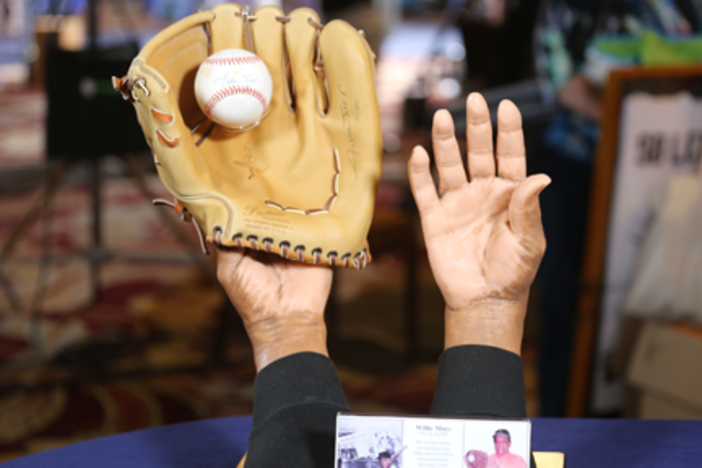 Appraisal: 1997 Willie Mays "The Catch" Statue