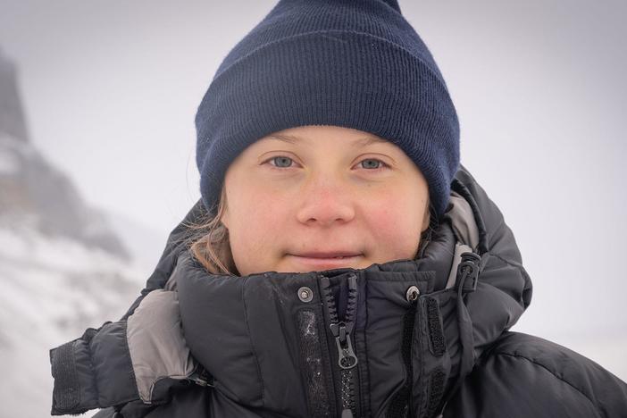 Greta meets John Pomeroy to see out how global warming has impacted the Athabasca Glacier.