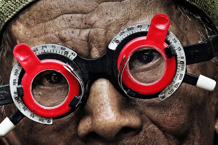 Optometrist Adi breaks the suffocating spell of submission and terror.