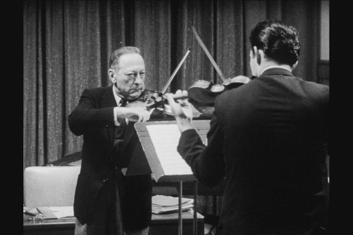 Itzhak Perlman recalls his first encounter with Jascha Heifetz as a teenage student.