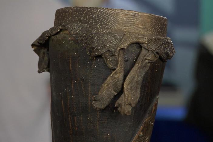 Appraisal: Early 20th-Century Papua New Guinea Kundu Drum, from Cleveland Hr 1.