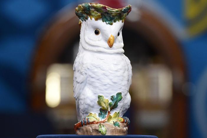 Appraisal: Crown Derby Owl Jug, ca. 1875, from Spokane, Hour 1.