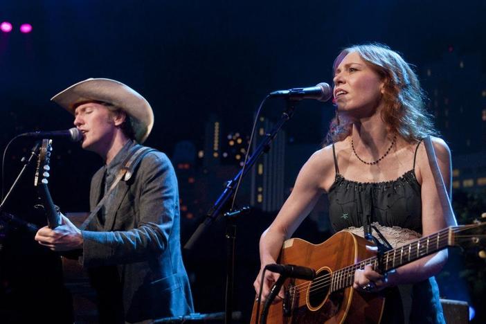 Gillian Welch performs "Look at MIss Ohio"