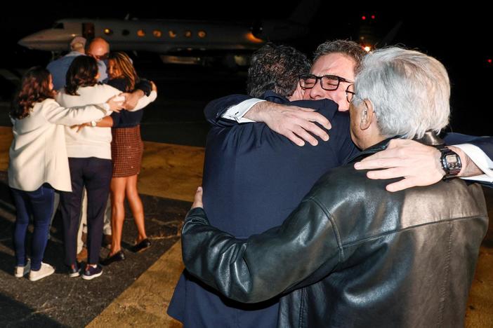 News Wrap: Americans freed from Iran arrive back in the U.S.