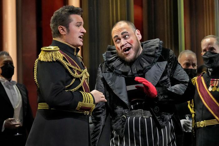 Baritone Quinn Kelsey portrays the title role of Rigoletto in Verdi’s timeless tragedy.