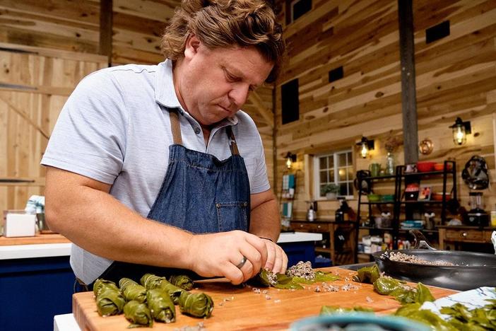 The cooks swap recipes before preparing a treasured family dish.