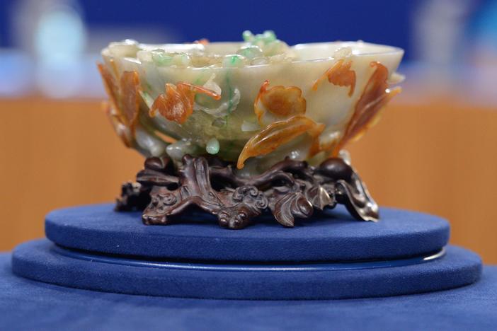 Appraisal: Chinese Jadite Peach-Form Bowl, ca. 1900, from Junk in the Trunk 5, Hour 1.