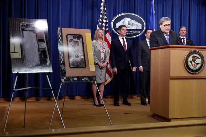 News Wrap: FBI says Pensacola gunman tied to al-Qaida