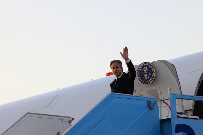 News Wrap: Secretary of State Blinken visits Israel, as more strikes hit Gaza
