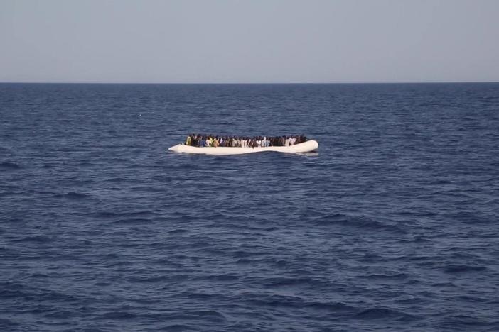 Death toll surges as migrants try to reach Europe