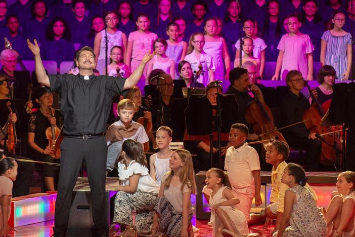 Brazilian baritone, Paulo Szot, sings Leonard Bernstein's iconic "A Simple Song."