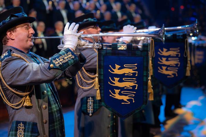 The Gabriel Trumpet Ensemble joins The Tabernacle Choir and Orchestra for "Vom Himmel hoch."