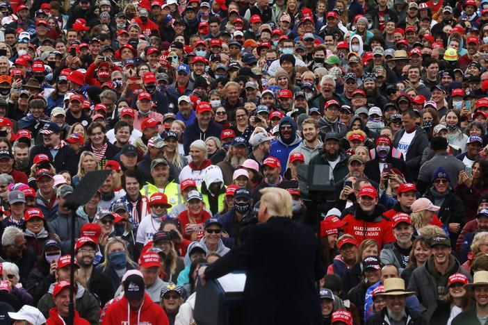 Trump, Biden focus on Pennsylvania as race's final week dawns