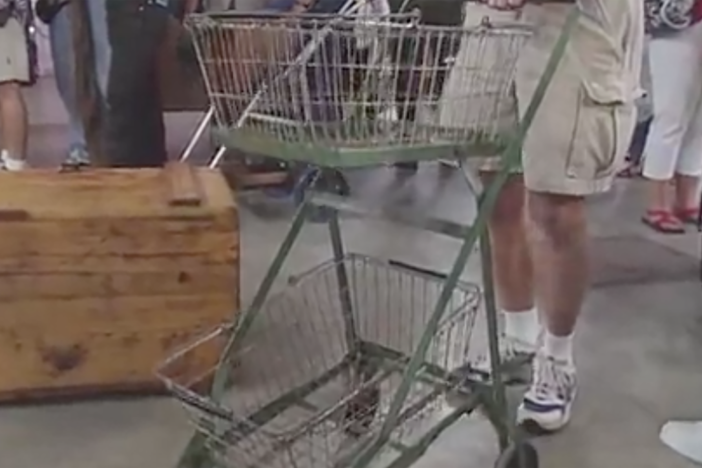 Appraisal: Folding Carrier Co. Cart, ca. 1940, in Vintage Oklahoma City.