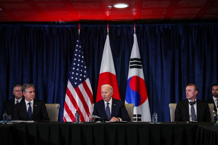 News Wrap: Biden in Peru for APEC Summit, one of his final appearances on world stage