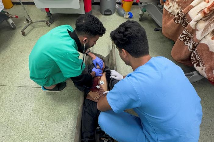 Surgeon describes experience treating patients during Israeli bombardment of Gaza