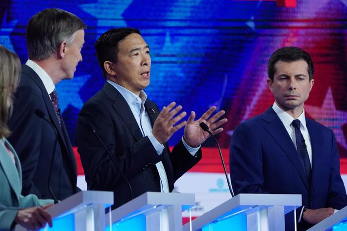 Which candidates clashed during the 2nd 2020 Democratic debate