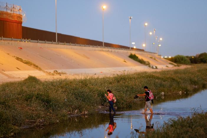 United States announces legal pathway into country for Venezuelan migrants