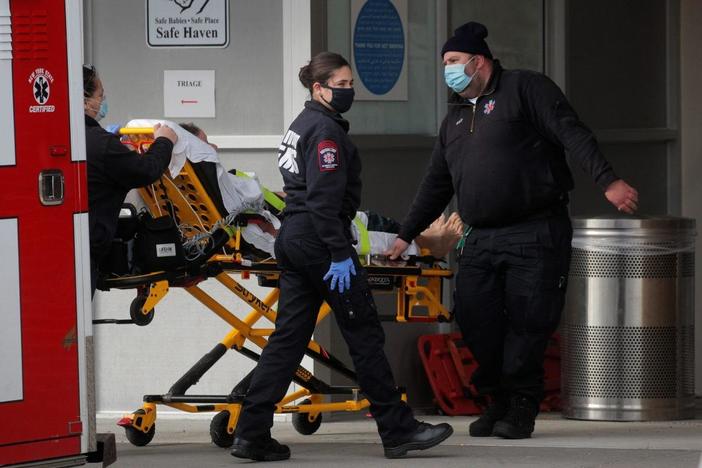 COVID latest: vaccines, holiday travel, new CDC guidelines
