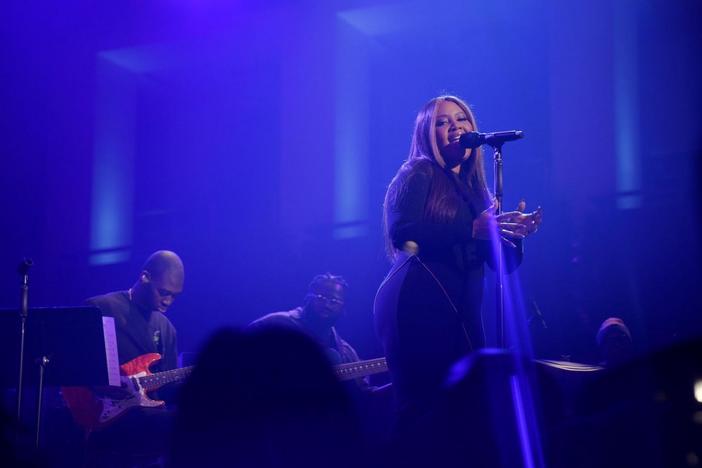 Lalah Hathaway performs “Cherish the Day” with Robert Glasper and Black Radio Orchestra.