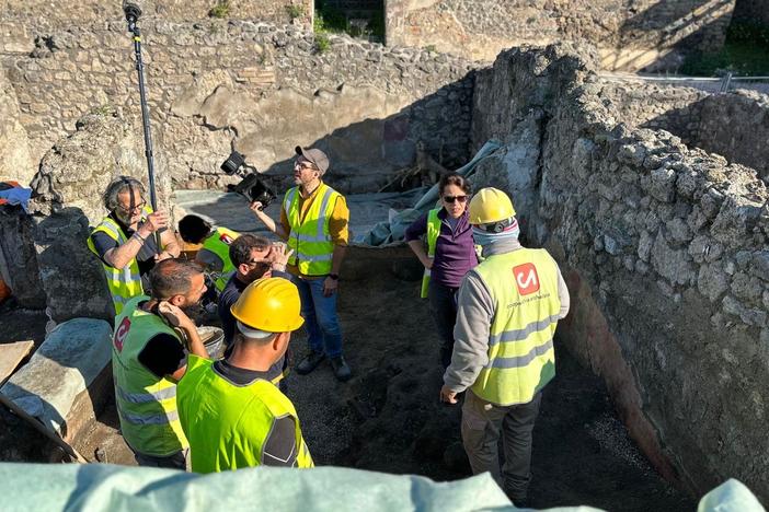 Archaeologists begin to restore a fresco depicting the Greek myth of Achilles.