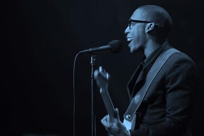 Go backstage with Raphael Saadiq taping at ACL.