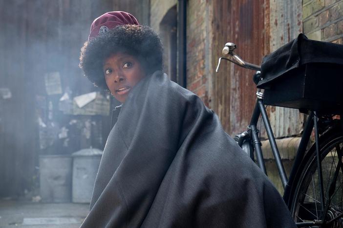 Rosalind delivers a baby with a suspicious spinal lesion. A sudden gas explosion shocks all.
