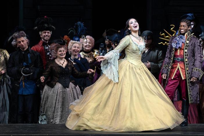 Juliette (Nadine Sierra) performs "Ah! Je veux vivre" in "Roméo et Juliette"