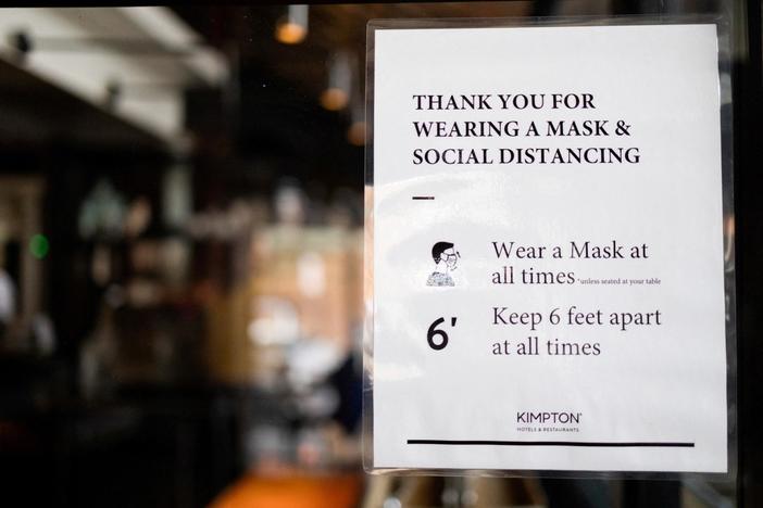 News Wrap: Philadelphia reinstates indoor mask mandate for COVID-19