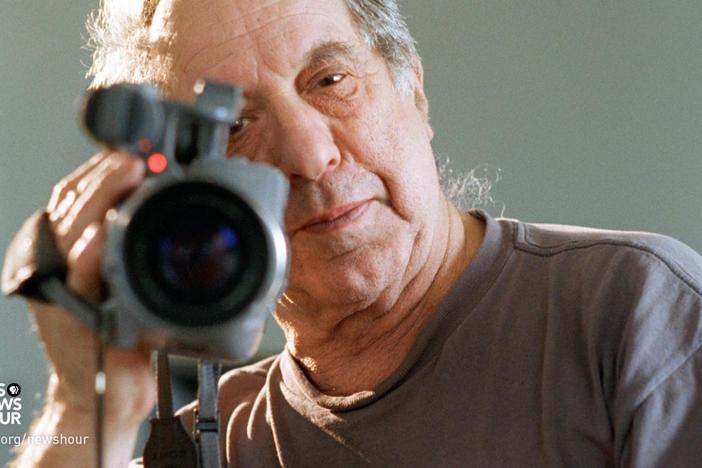 How acclaimed photographer Robert Frank examined America 'beneath the surface'