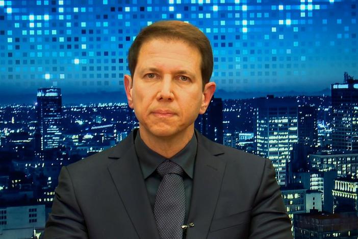Ronen Bergman joins the show.